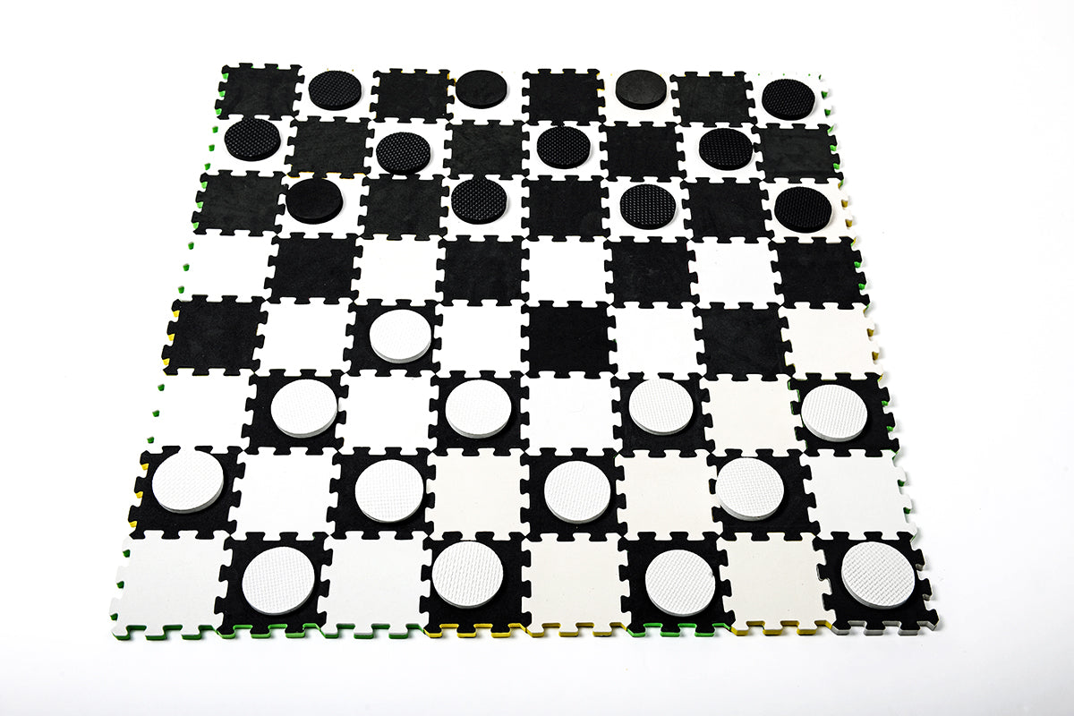 Traditional Garden Games Giant Garden Draughts – Indoor & Outdoor Family Game